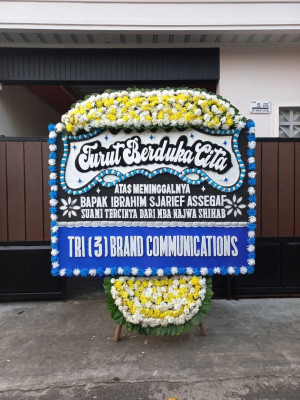 Papan Bunga Duka di Surade